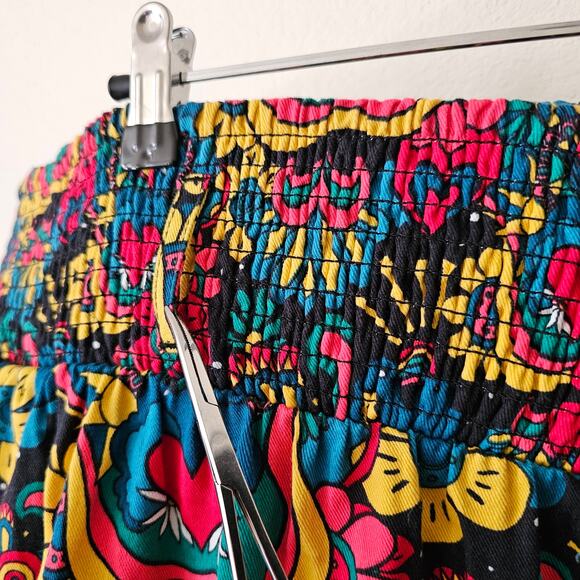 Lucy & Yak Colorful Floral Cropped Pants - Picture 9 of 16